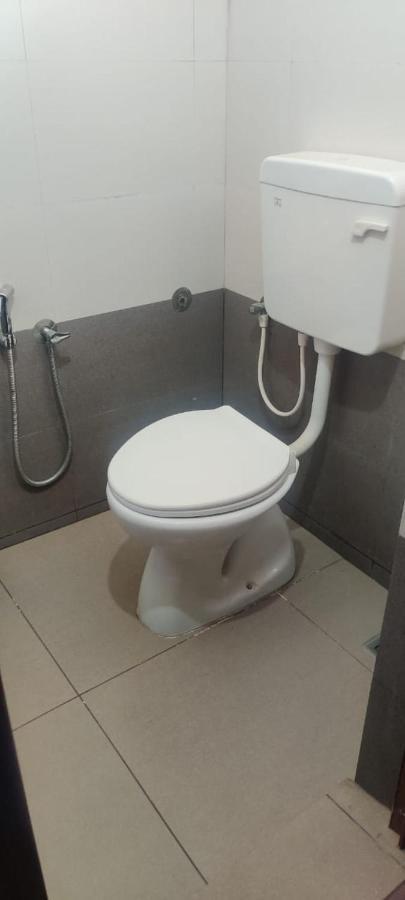 Apsara Residency Hotel Perintalmanna Bagian luar foto