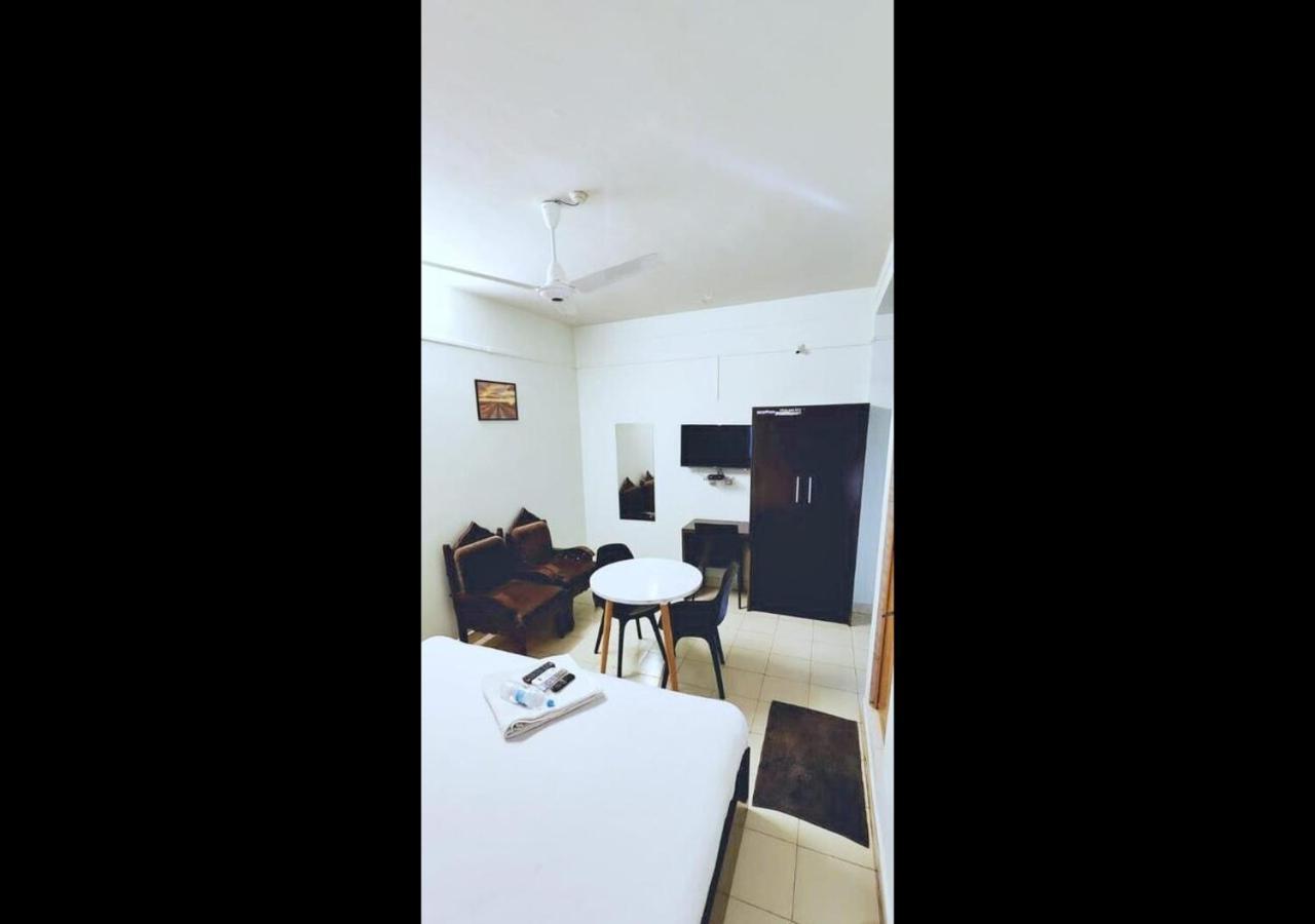 Apsara Residency Hotel Perintalmanna Bagian luar foto