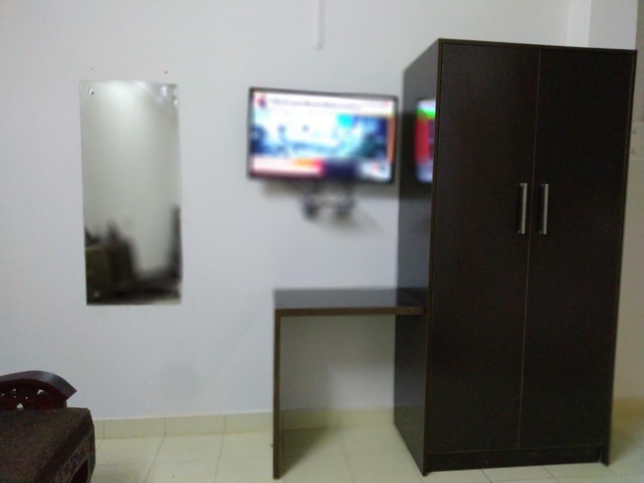 Apsara Residency Hotel Perintalmanna Bagian luar foto